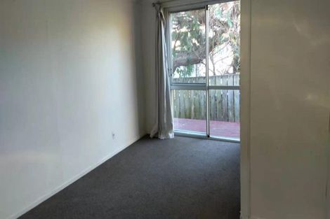 Photo of property in 15 Rata Road, Stanmore Bay, Whangaparaoa, 0932