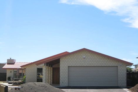 Photo of property in 12 Sandpiper Place, Waimairi Beach, Christchurch, 8083