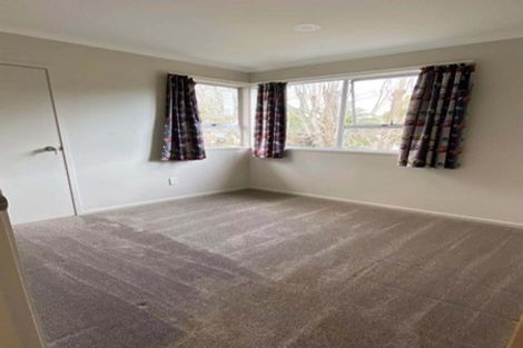 Photo of property in 34 Lavery Place, Sunnynook, Auckland, 0632