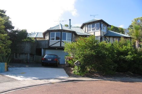 Photo of property in 31 Hebe Place, Birkenhead, Auckland, 0626