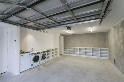 Photo of property in 75 Melbourne Road, Island Bay, Wellington, 6023