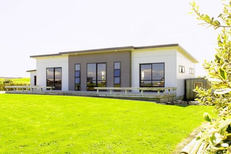 Photo of property in 3 Lupin Lane, Waverley, 4591