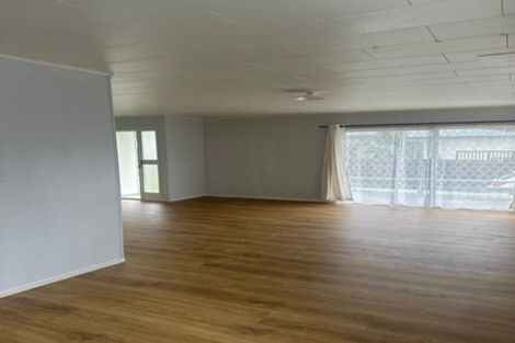 Photo of property in 1/58 Te Irirangi Drive, Clover Park, Auckland, 2019