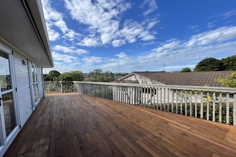 Photo of property in 19 Squirrel Lane, Browns Bay, Auckland, 0630