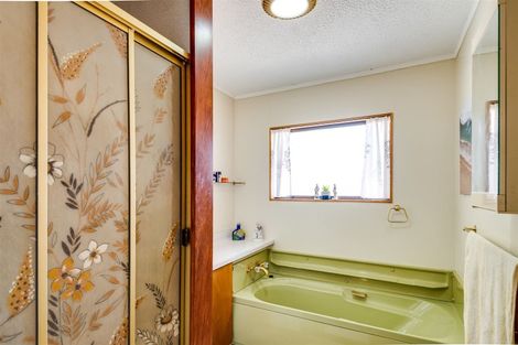 Photo of property in 56 Townshend Crescent, Greenmeadows, Napier, 4112