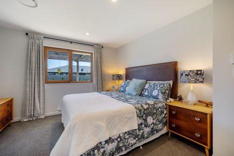 Photo of property in 2 Deans Place, Amberley, 7410