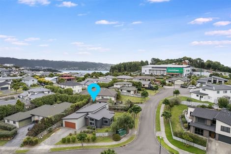 Photo of property in 5 Fiordland Place, Aotea, Porirua, 5024