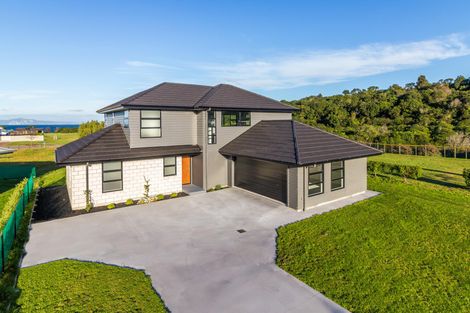 Photo of property in 9 Okaia Drive, Kinloch, Taupo, 3377
