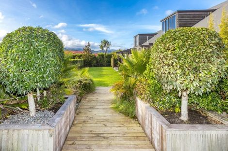 Photo of property in 46 Emerald Hill Drive, Birchville, Upper Hutt, 5018