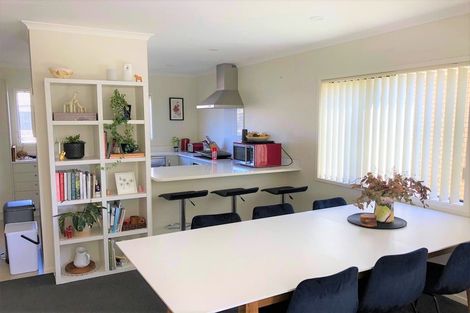 Photo of property in 11 Koko Mews, Mangere Bridge, Auckland, 2022