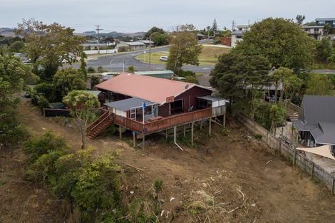 Photo of property in 35 Main Road, Raglan, 3225