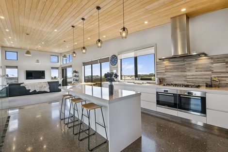 Photo of property in 16a Links Drive, Waiwhakaiho, New Plymouth, 4312