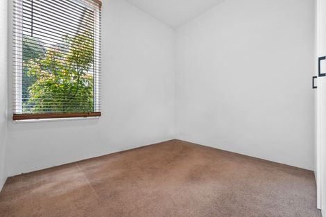 Photo of property in 11 Fathom Place, Te Atatu Peninsula, Auckland, 0610