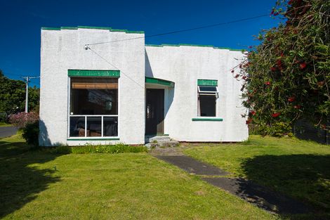 Photo of property in 28 Carnarvon Street, Gisborne, 4010