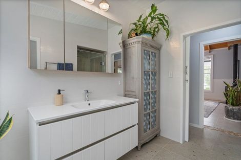 Photo of property in 17 Cemetery Road, Kuaotunu, Whitianga, 3592