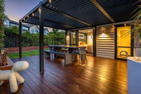 Photo of property in 10 Pateke Drive, Kenepuru, Porirua, 5022