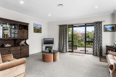 Photo of property in 39 Seadown Crescent, Amberley, 7410