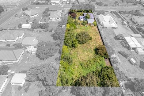 Photo of property in 24 Brassey Street, Waverley, 4510