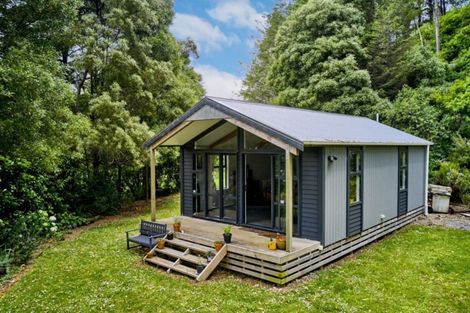 Photo of property in 101 Bulls Run Road, Moonshine Valley, Porirua, 5381