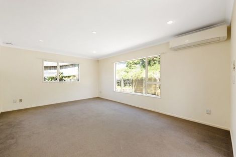 Photo of property in 66 Erlestoke Crescent, Churton Park, Wellington, 6037