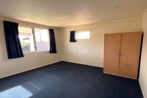 Photo of property in 8 Finsbury Street, Islington, Christchurch, 8042