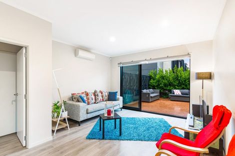 Photo of property in 22 Peihana Road, Hobsonville, Auckland, 0616