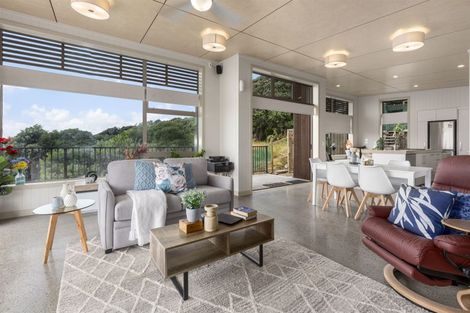 Photo of property in 24 The Parade, Paekakariki, 5034