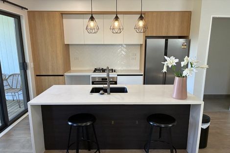 Photo of property in 4/10b Huka Road, Birkenhead, Auckland, 0626