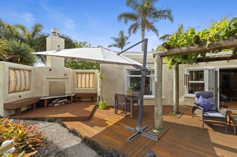 Photo of property in 46 Carlton Road, Pukekohe, 2120