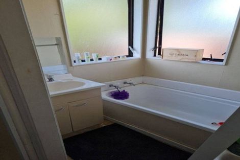 Photo of property in 2/21 Silver Creek Road, Weymouth, Auckland, 2103