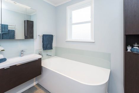 Photo of property in 12 Argyle Grove, Trentham, Upper Hutt, 5018