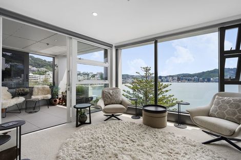 Photo of property in 10/318 Oriental Parade, Oriental Bay, Wellington, 6011