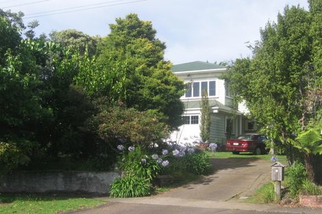 Photo of property in 28 Wheturangi Road, Greenlane, Auckland, 1051