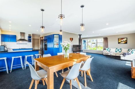 Photo of property in 32 Fairway Avenue, Red Beach, 0932