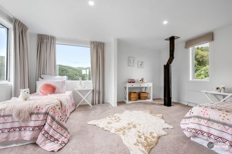 Photo of property in 2/90 Howard Road, Point Howard, Lower Hutt, 5013