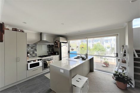 Photo of property in 98 Arrowsmith Drive, Flat Bush, Auckland, 2019