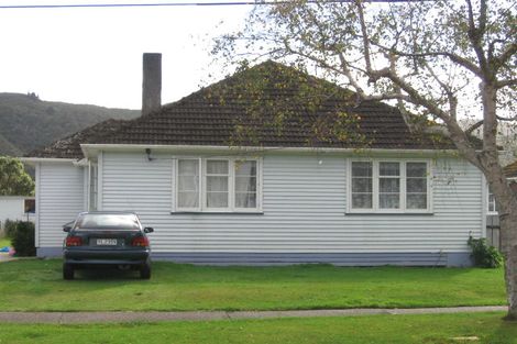 Photo of property in 13 Farmer Crescent, Taita, Lower Hutt, 5011