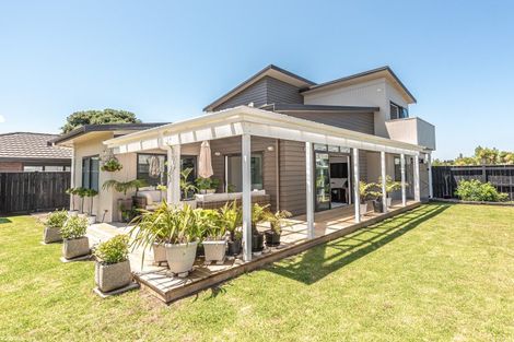 Photo of property in 13 Kamahi Street, Castlecliff, Whanganui, 4501
