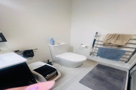 Photo of property in 10 Rara Lane, Manukau, Auckland, 2104