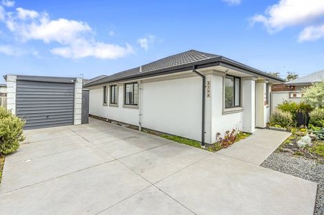 Photo of property in 174a Bowhill Road, New Brighton, Christchurch, 8083