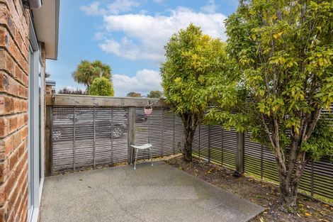 Photo of property in 49 Lyndon Street, Riccarton, Christchurch, 8041