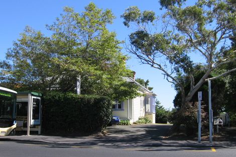 Photo of property in 235 Onewa Road, Birkenhead, Auckland, 0626