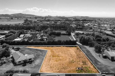 Photo of property in 104 Tara Road, Papamoa Beach, Papamoa, 3187