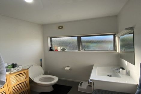 Photo of property in 8/21 Collins Avenue, Tawa, Wellington, 5028