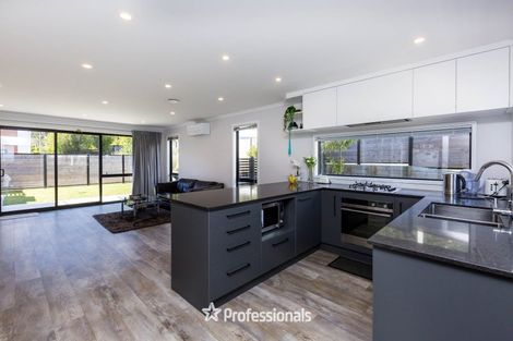 Photo of property in 2 Dahl Drive, Wallaceville, Upper Hutt, 5018