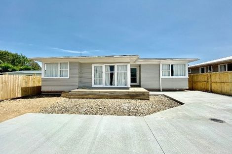 Photo of property in 15 Addington Avenue, Manurewa, Auckland, 2102