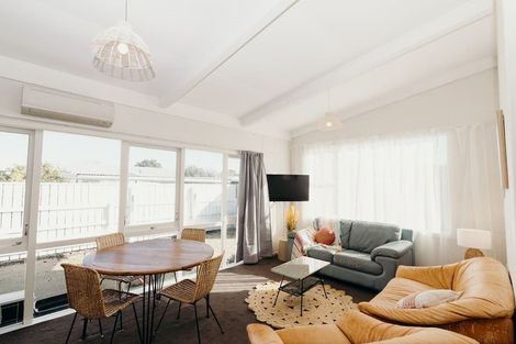 Photo of property in 2/204a Park Road South, Akina, Hastings, 4122