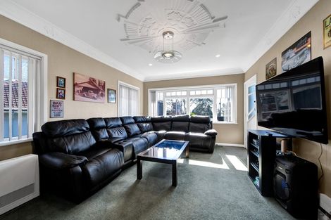 Photo of property in 39a Breakwater Road, Moturoa, New Plymouth, 4310