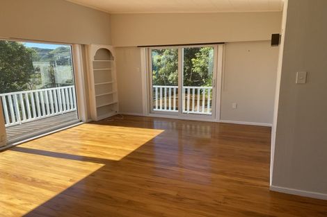 Photo of property in 120 Motuhara Road, Plimmerton, Porirua, 5026