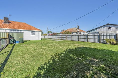 Photo of property in 38-40 Parris Street, Waitara, 4320